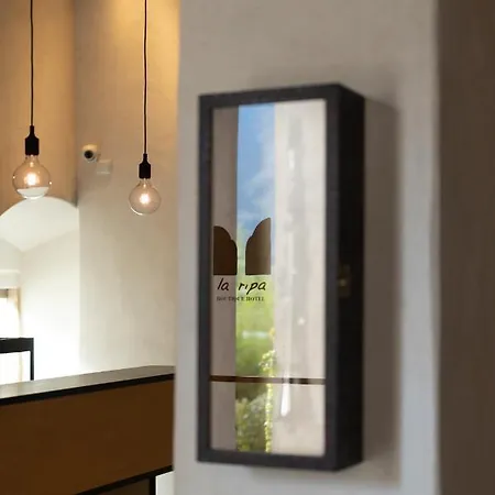 La Ripa Boutique Albino